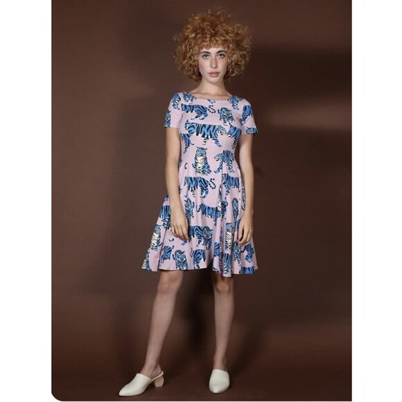 NOOWORKS Womens Cha Cha Mini Dress Small Blue Tiger Print Short Sleeve - Picture 3 of 14